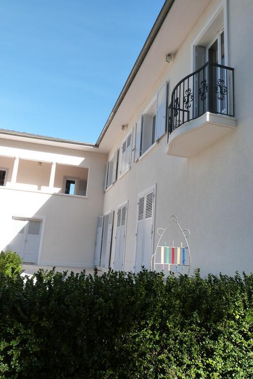 La Maison De Roussille Bed & Breakfast Francheville  ภายนอก รูปภาพ