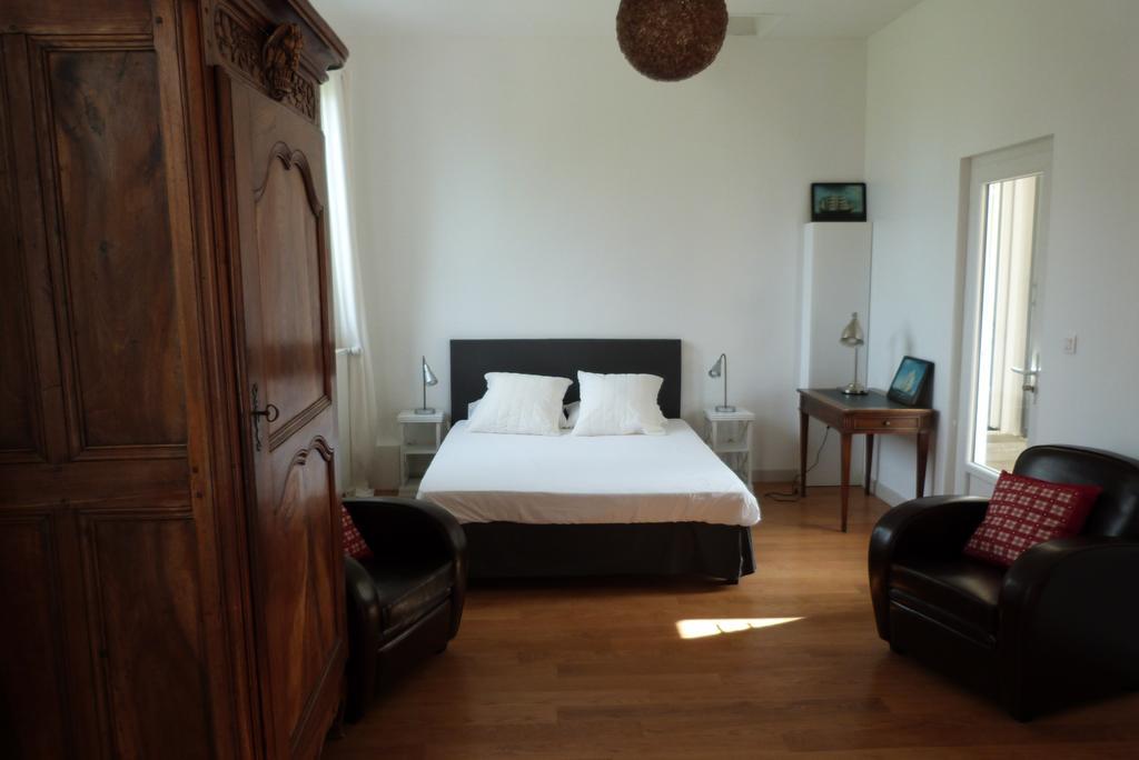 La Maison De Roussille Bed & Breakfast Francheville  ห้อง รูปภาพ