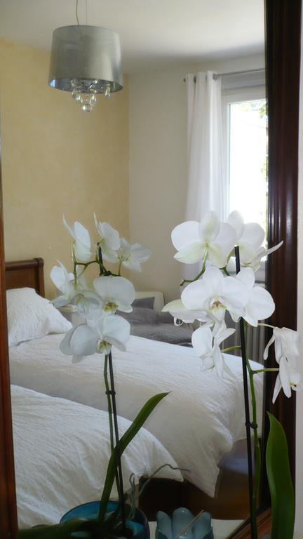 La Maison De Roussille Bed & Breakfast Francheville  ห้อง รูปภาพ